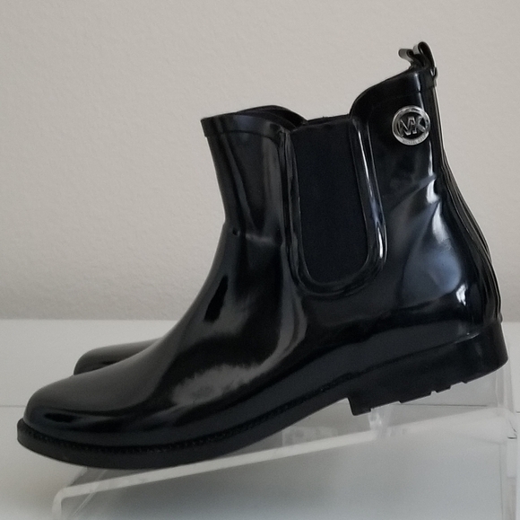 Michael Kors Womens Black Rubber Rain Boots Slip On Ankle Boots - Picture 4 of 10